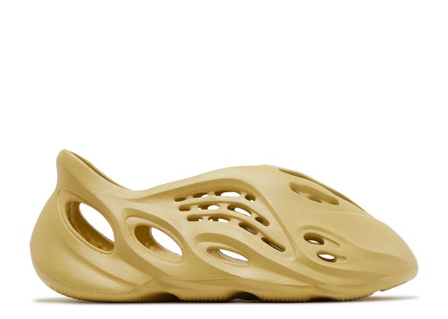 AdidasYeezyFoamRNNRSulfur_Icy_Society_SLC